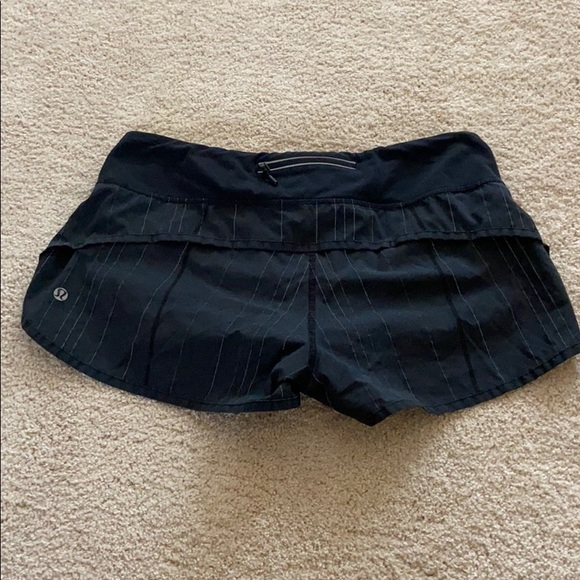 Lululemon Run: Speed Short *Reflective in Black - Picture 5 of 10